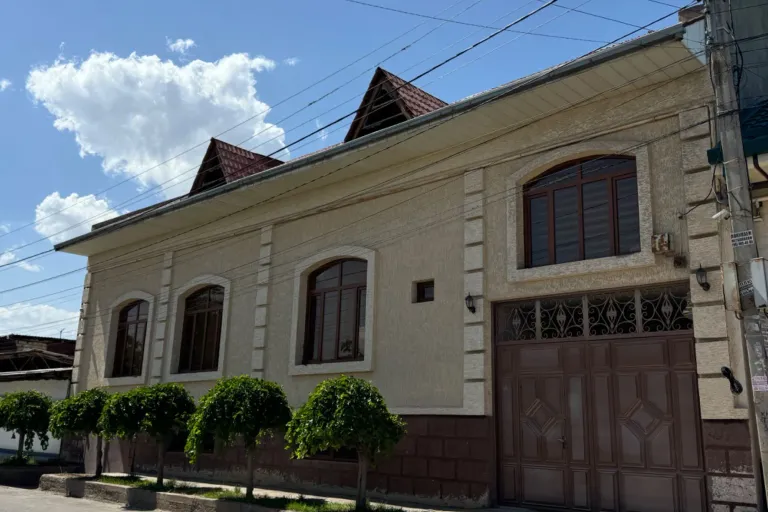 В продаже дом, 400 м², 2 этажа, 4,97 сот.