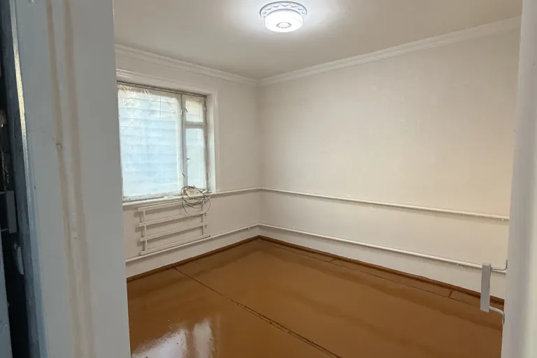 Сотувда 3 хонали квартира, 59 м²