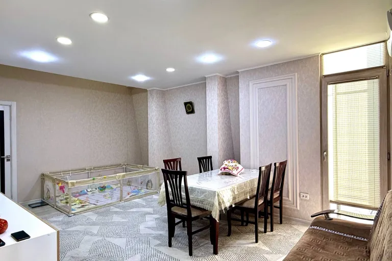 В продаже 4-комн. квартира, 114 м²