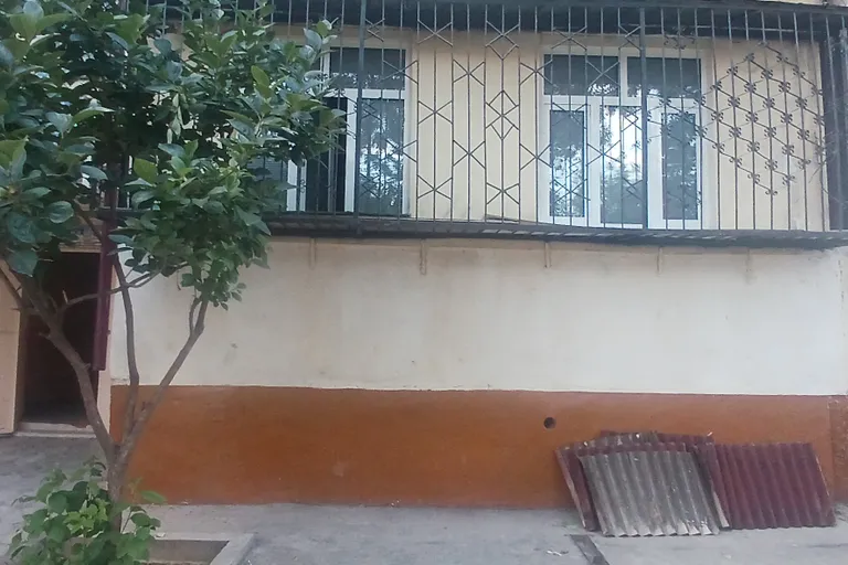 Сотувда 3 хонали квартира, 72 м²