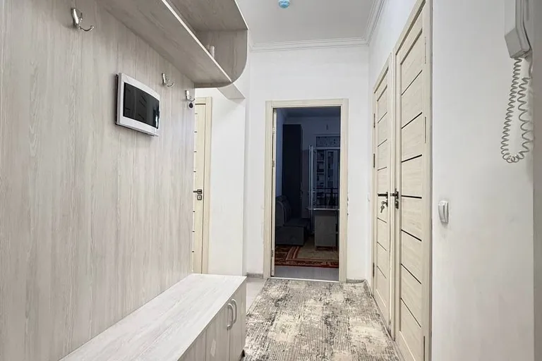 Сотувда 3 хонали квартира, 68 м²