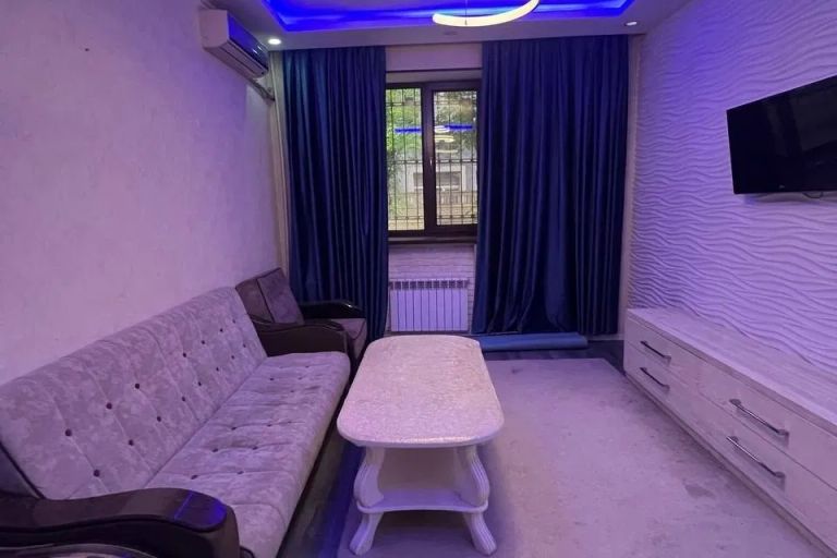 Сотувда 2 хонали квартира, 49 м²