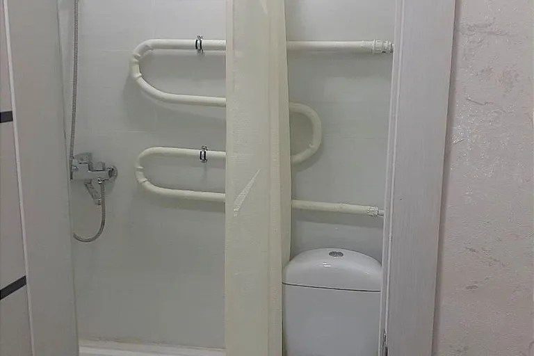 Сотувда 1 хонали квартира, 50 м²