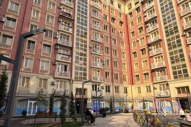 В продаже 3-комн. квартира, 75 м²