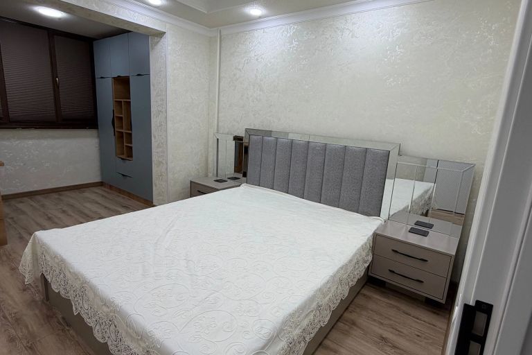 Сотувда 6+ хонали квартира, 50 м²