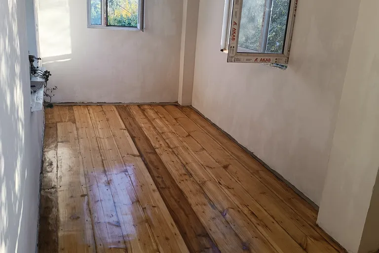 Сотувда 3 хонали квартира, 77 м²