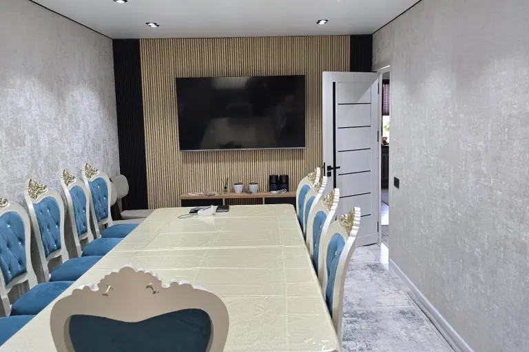 Сотувда 3 хонали квартира, 65 м²