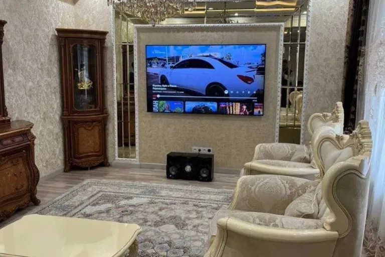 В продаже дом, 350 м², 3 этажа, 3 сот.