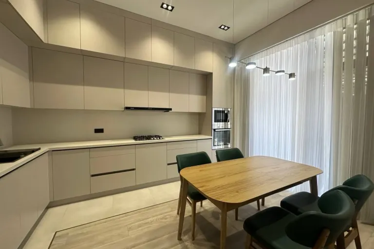 Сотувда уй, 165 м², 2 қаватли, 2 сот.