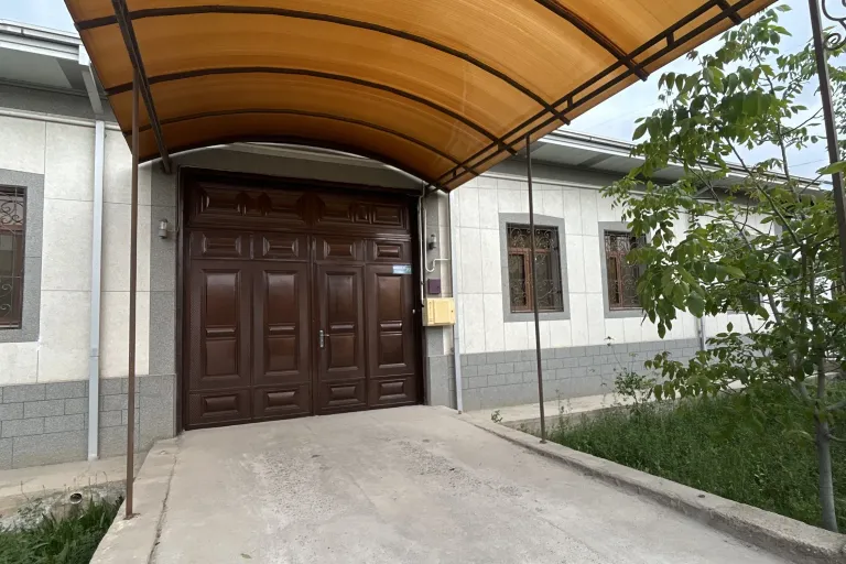 В продаже дом, 700 м², 1 этаж, 7 га