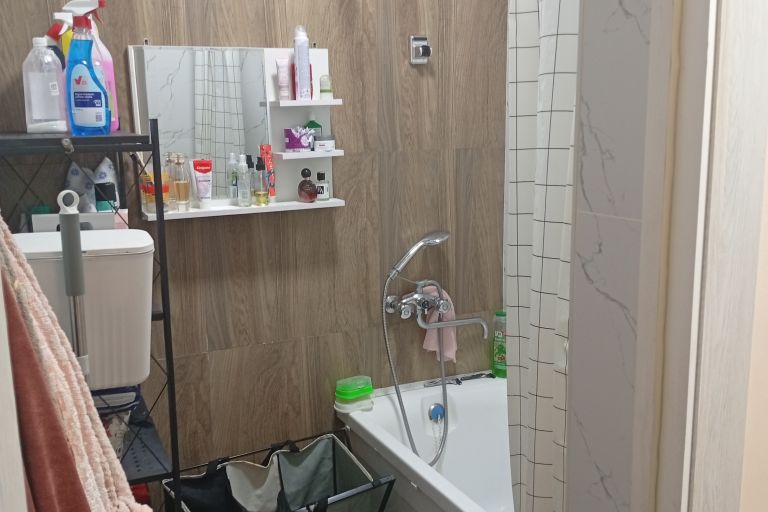 Сотувда 2 хонали квартира, 65 м²