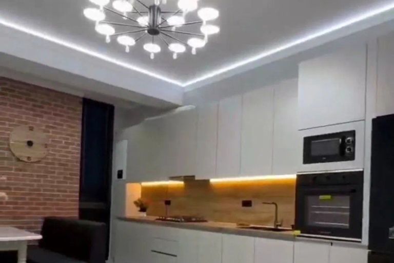 Сотувда 3 хонали квартира, 84 м²