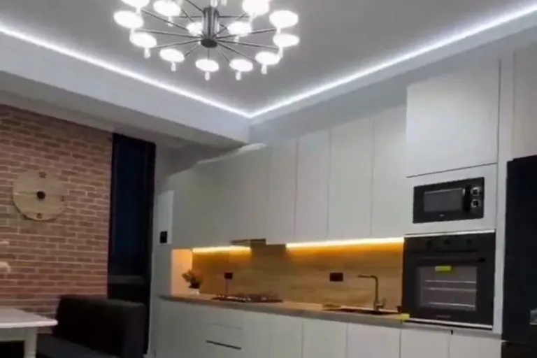 Сотувда 3 хонали квартира, 84 м²