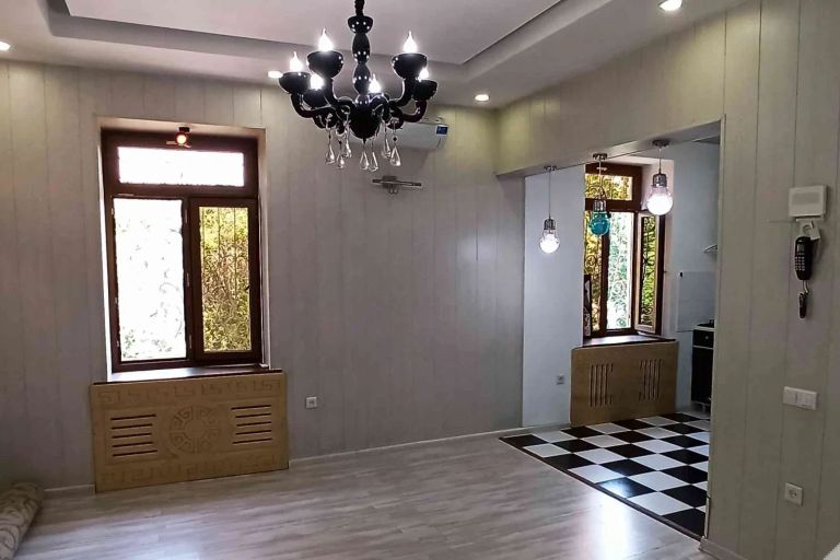 2-комн. квартира, 48 м², 4/4 этаж