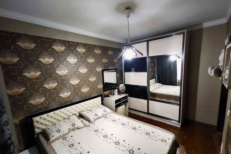 4+-комн. квартира, 150 м², 1/2 этаж