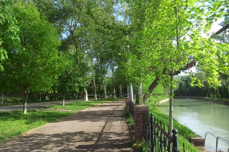 2-комн. квартира, 48 м², 4/4 этаж