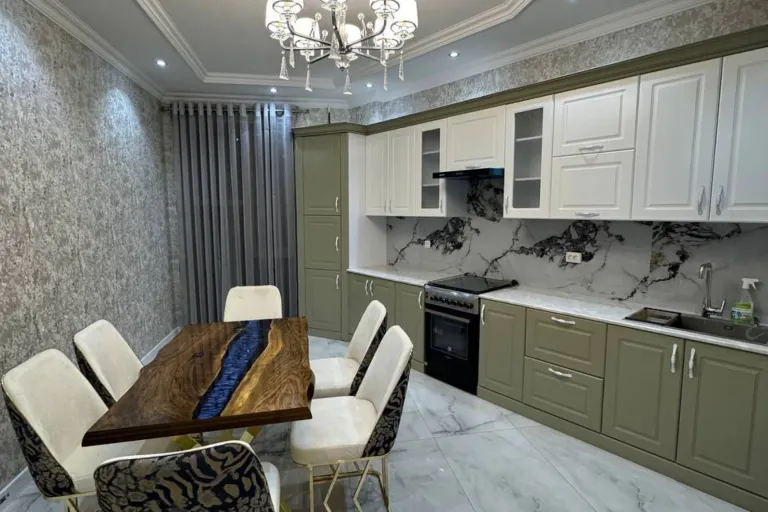 Сотувда 3 хонали квартира, 105 м²