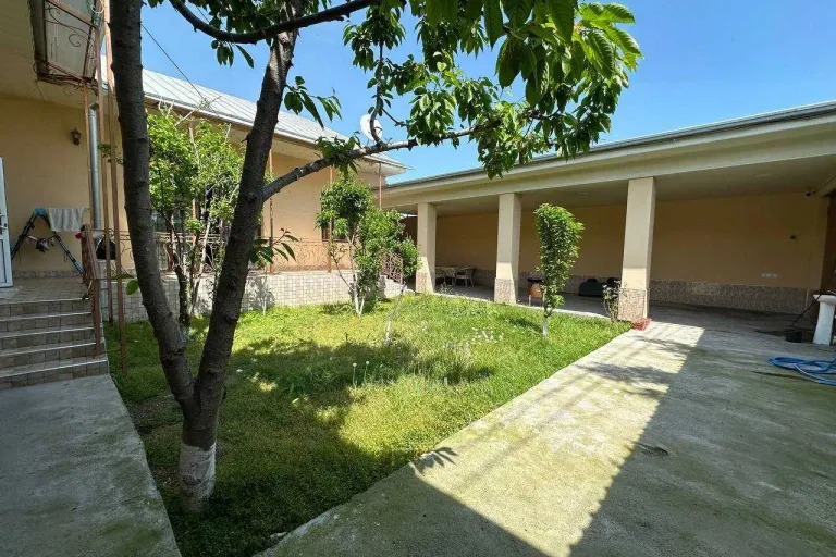 Сотувда уй, 550 м², 1 қаватли, 5,5 сот.
