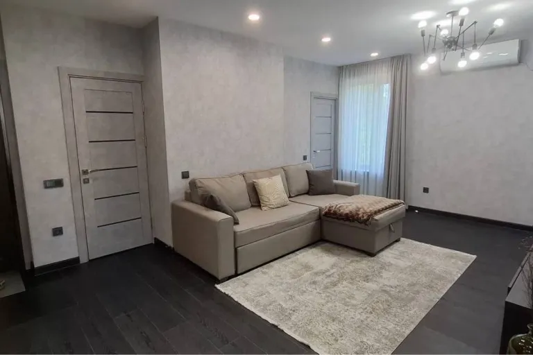 Сотувда 2 хонали квартира, 45 м²