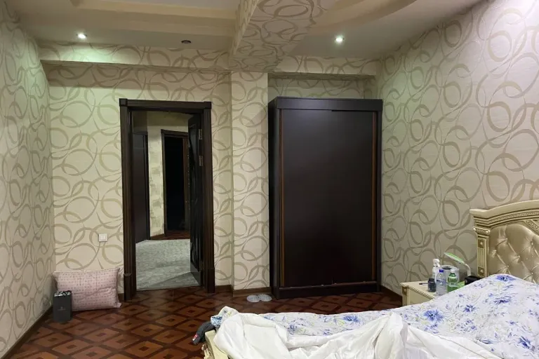 В продаже 3-комн. квартира, 174 м²