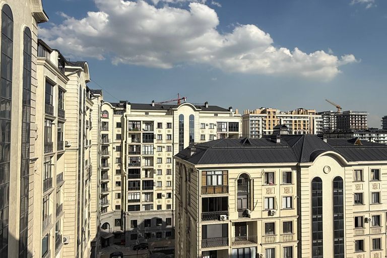 Сотувда 3 хонали квартира, 101 м²