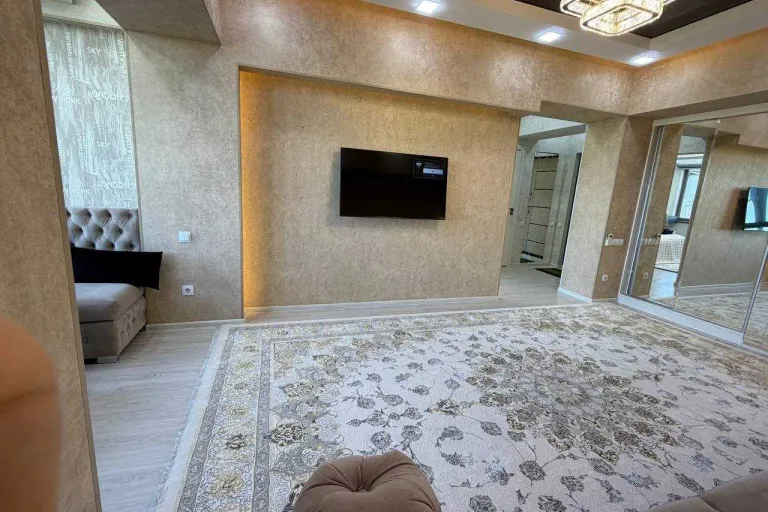 В продаже 2-комн. квартира, 54 м²