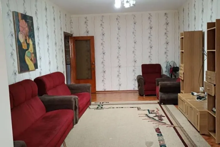 Сотувда 3 хонали квартира, 84 м²
