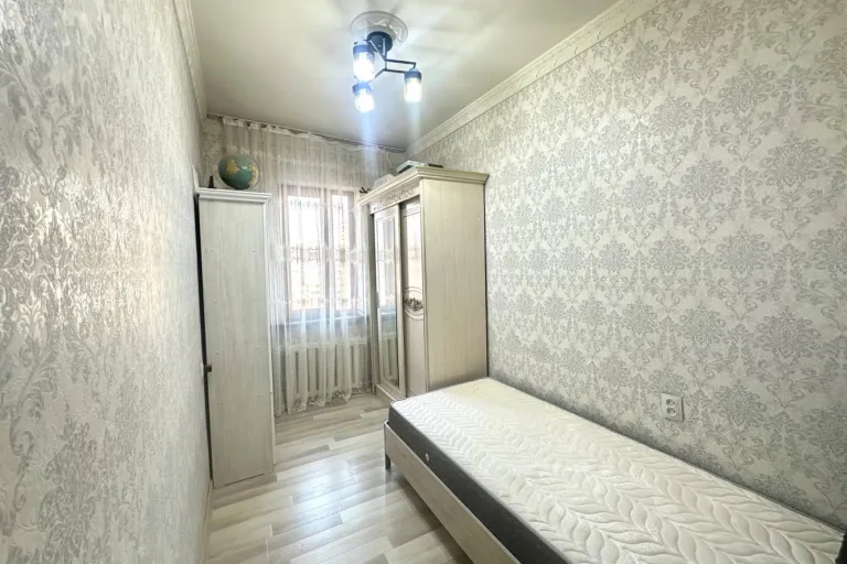 Сотувда 3 хонали квартира, 72 м²
