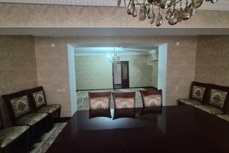 Сотувда 5 хонали квартира, 126 м²