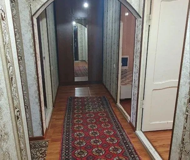 Сотувда 3 хонали квартира, 56 м²
