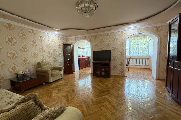 В продаже 3-комн. квартира, 86 м²