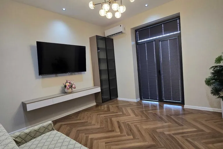 Сотувда 2 хонали квартира, 80.5 м²