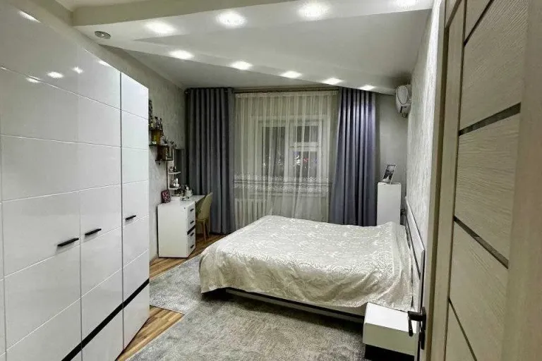 В продаже 4-комн. квартира, 96 м²
