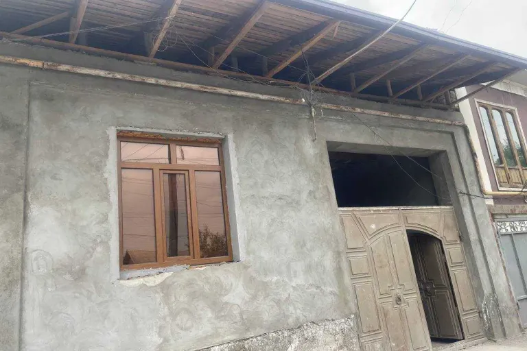 Сотувда уй, 250 м², 1 қаватли, 6 сот.