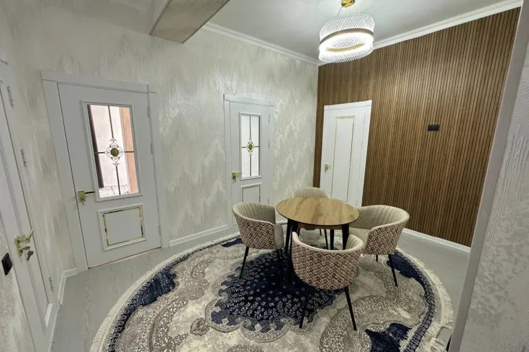 Сотувда 3 хонали квартира, 80 м²