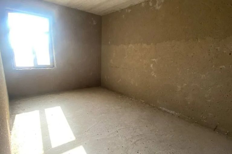 2-комн. квартира, 82.5 м², 4/6 этаж