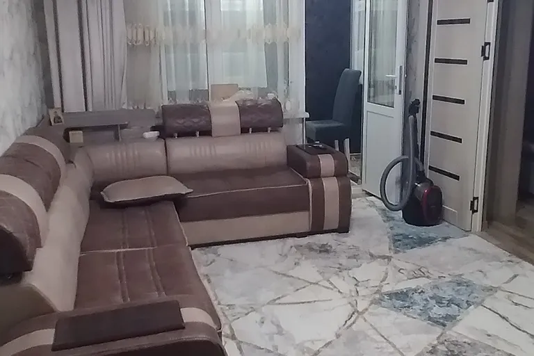 Сотувда 1 хонали квартира, 38 м²