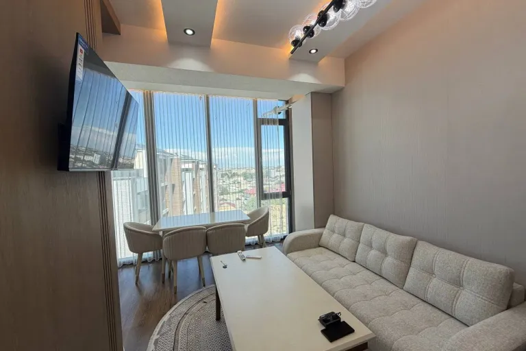 Сотувда 3 хонали квартира, 51 м²
