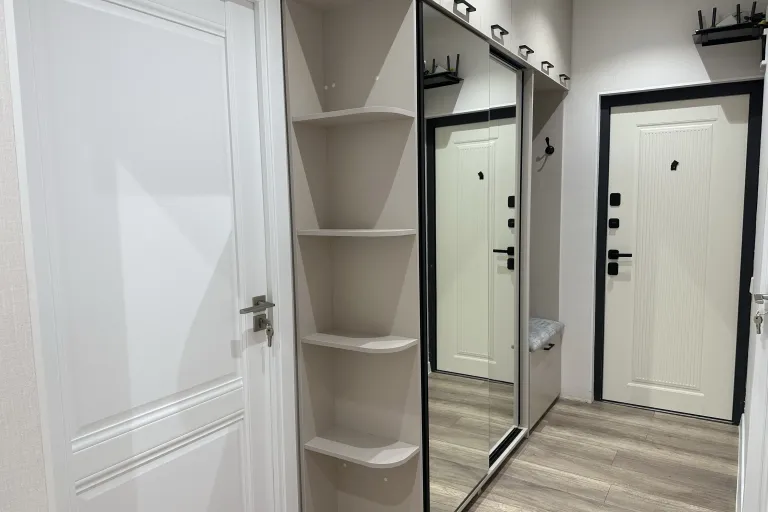 Сотувда 3 хонали квартира, 78 м²
