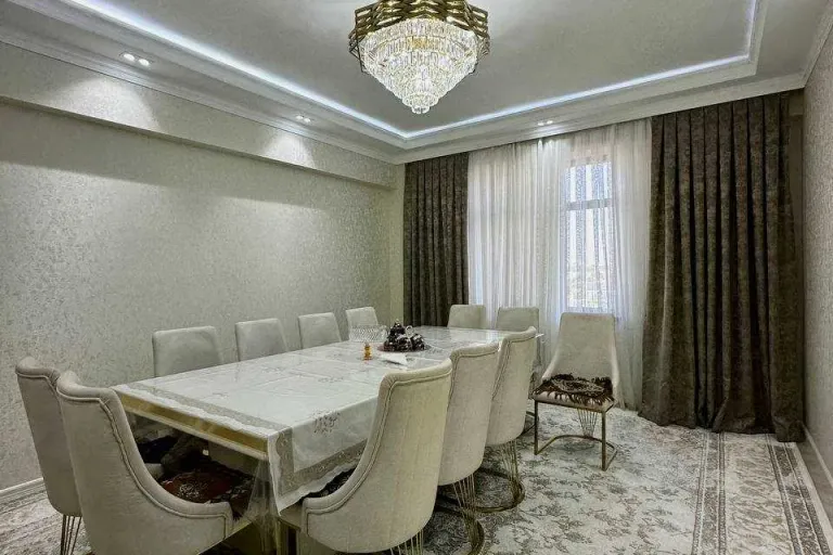 В продаже 4-комн. квартира, 122 м²