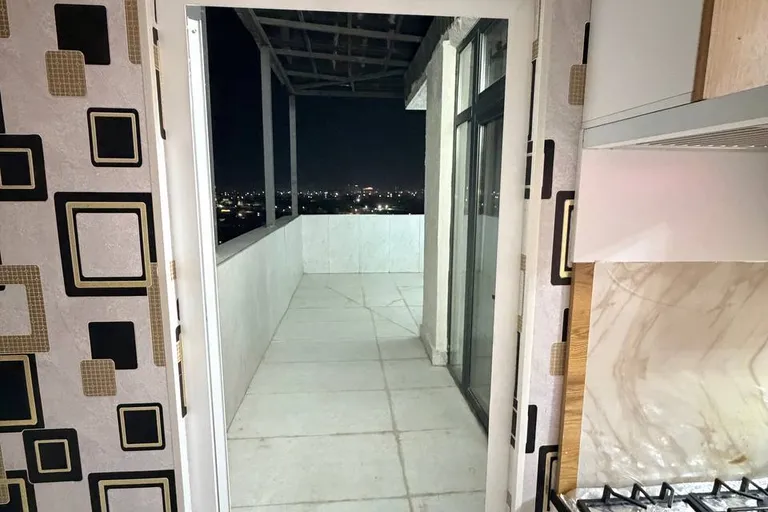 Сотувда 3 хонали квартира, 108 м²