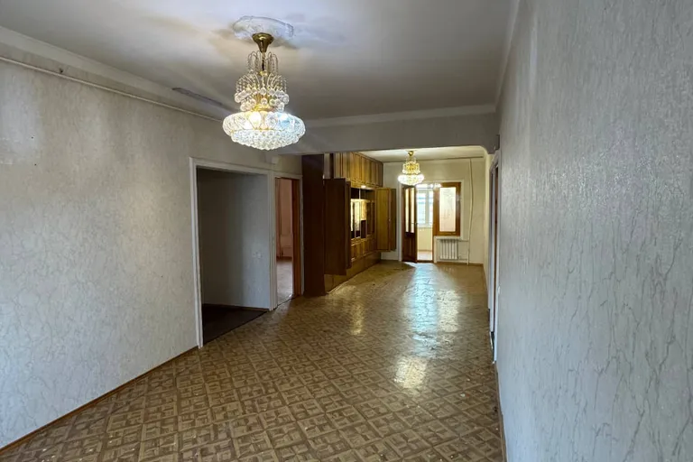 В продаже 4-комн. квартира, 111 м²