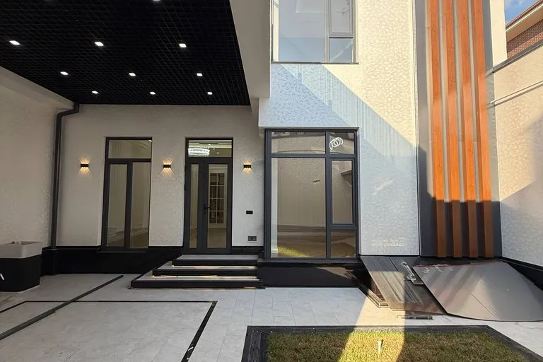 В продаже дом, 210 м², 2 этажа, 3 га
