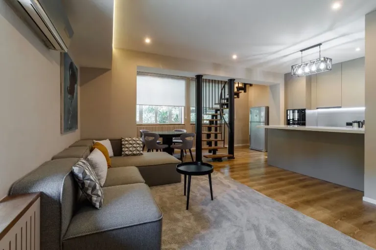 Сотувда 3 хонали квартира, 83 м²