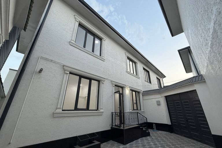 4-комн. квартира, 300 м², 3/3 этаж