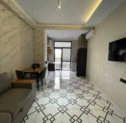 Сотувда 1 хонали квартира, 33 м²