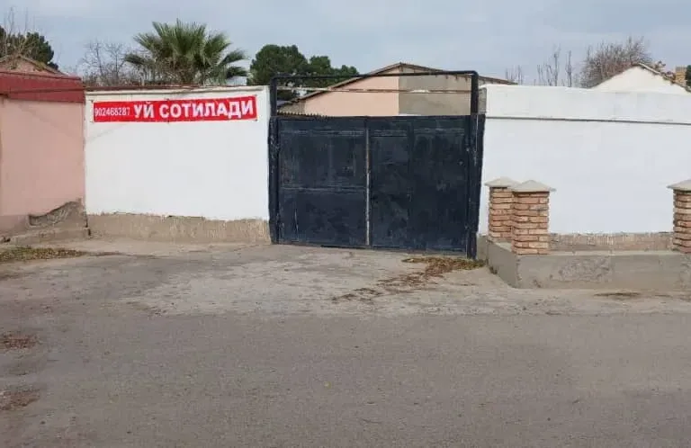 Сотувда уй, 300 м², 1 қаватли, 10 сот.