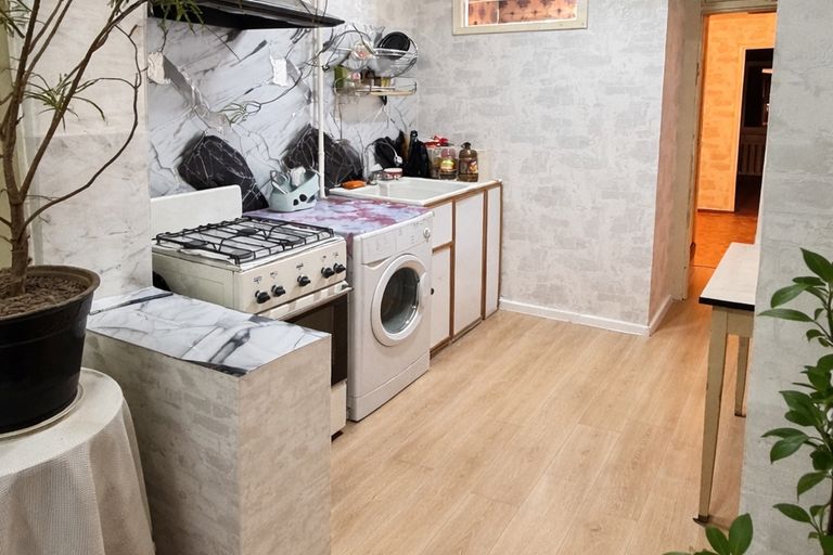 Сотувда 3 хонали квартира, 70 м²