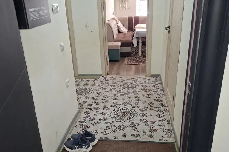 Сотувда 3 хонали квартира, 72 м²