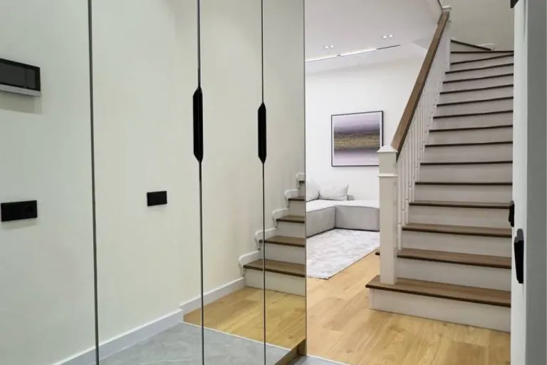 Сотувда 4 хонали квартира, 110 м²